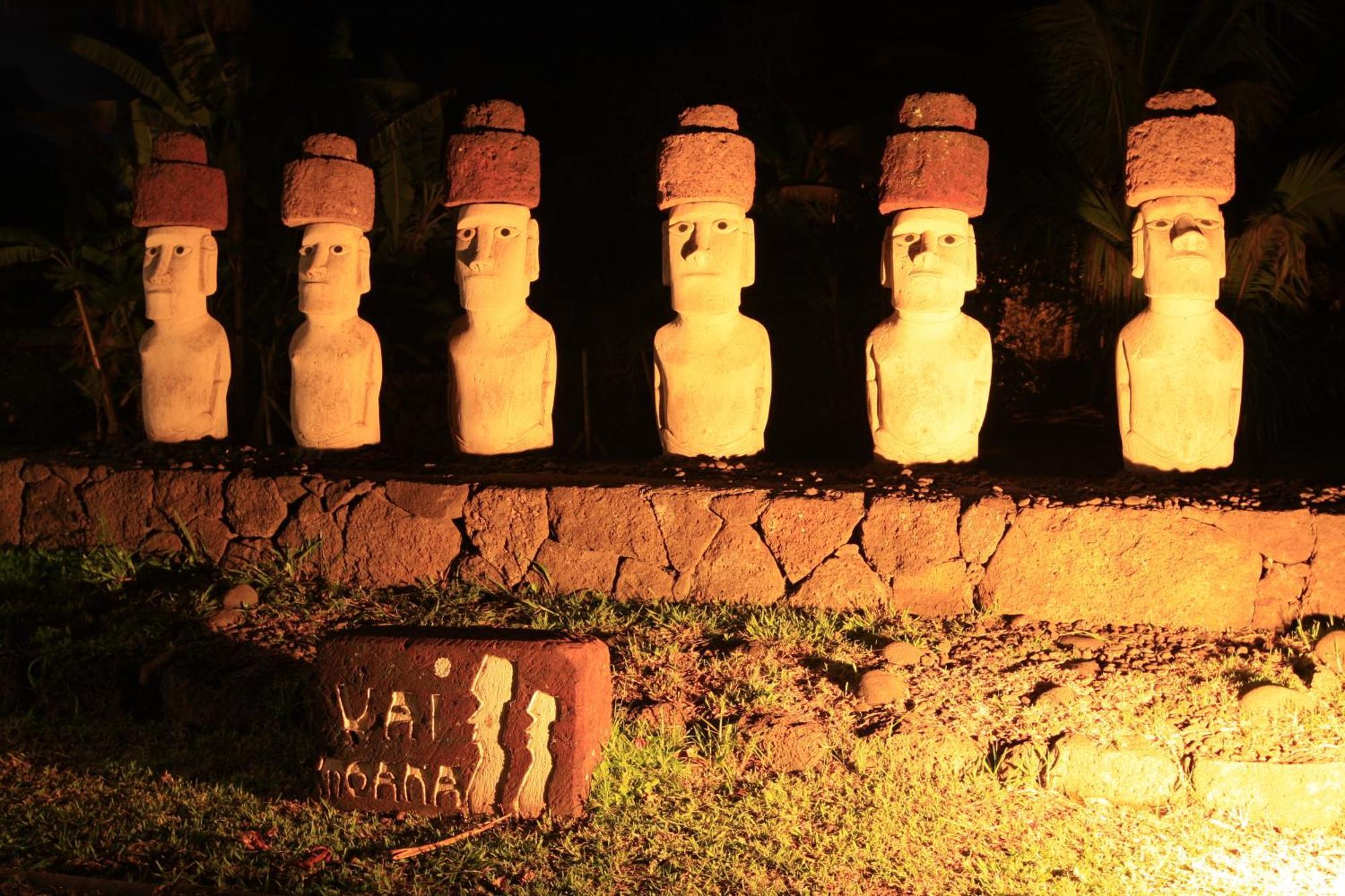 Hotel Vai Moana Hanga Roa Extérieur photo