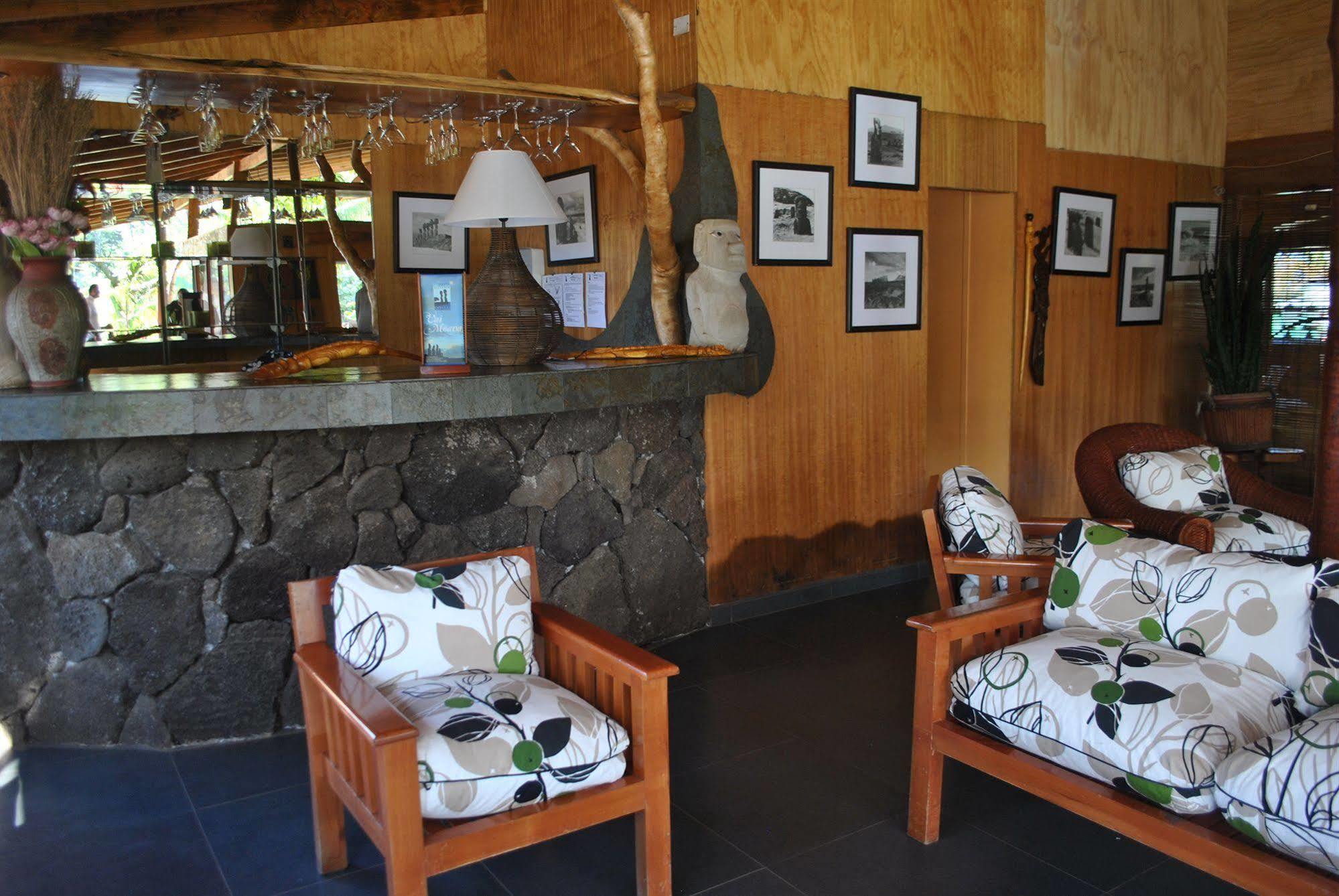 Hotel Vai Moana Hanga Roa Extérieur photo