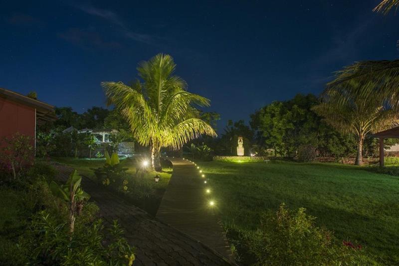Hotel Vai Moana Hanga Roa Extérieur photo